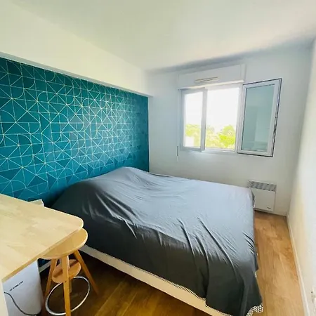 Très beau F3 avec terrasse et piscine proche de toute commodités * Fréjus